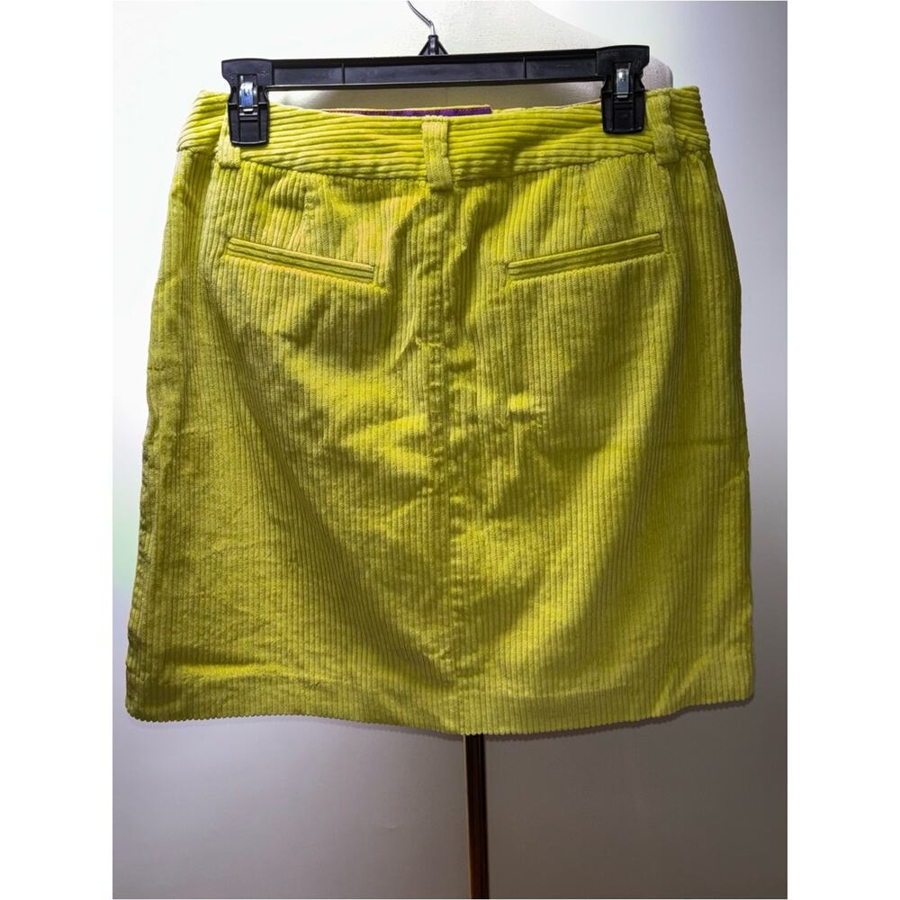 Boden Chartreuse Color Corduroy Mini Skirt Size 8R - Picture 2 of 6